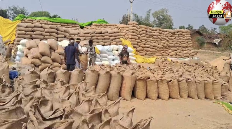 Chhattisgarh dhan kharidi: सरकार ने शुरु की धान खरीदी की तैयारी मंत्री मंडलीय उप समिति की बैठक में बारदाना और किसानों के पंजीयन पर हुई चर्चा।