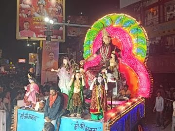 Raipur Dj and dhumal Jhanki: रायपुर में DJ और धुमाल के साथ निकली झांकी:सुबह तक गणेश विसर्जन का सिलसिला जारी; जयस्तंभ चौक से महादेव घाट तक जुटी भीड़।